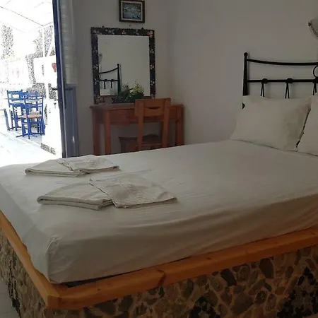 Stavros Hotel Playa de Perivolos